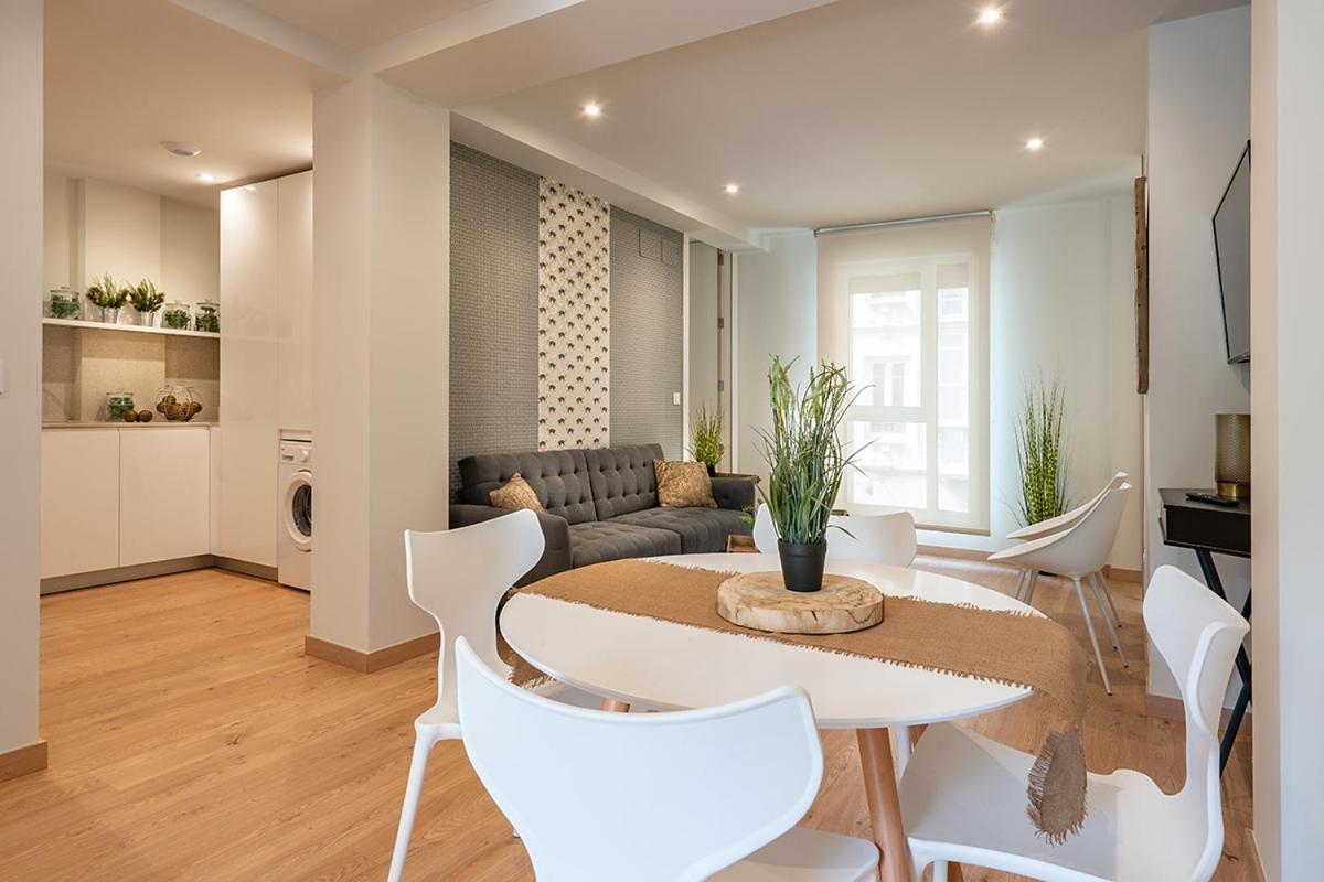 Turisticos Con Terraza En Lapera Apartment *